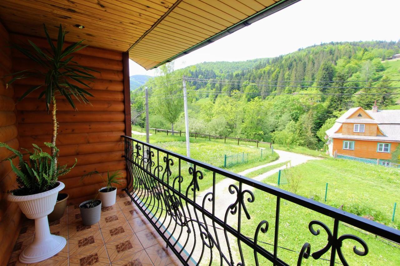 Cottage "Kliverent" Yaremche Exterior foto
